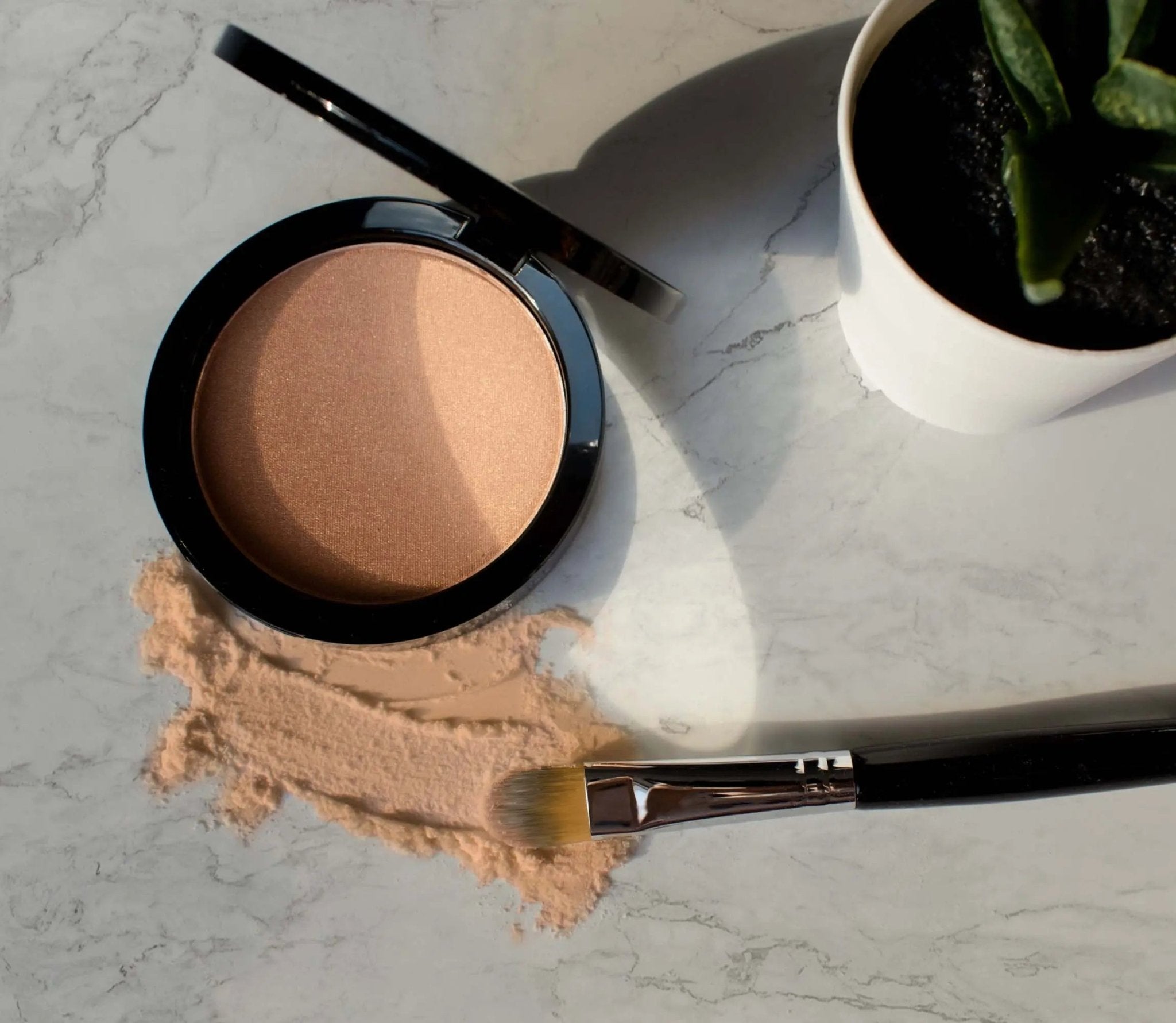Luminizing Powder Dewy for a Radiant, Glowing Finish - Lumifique